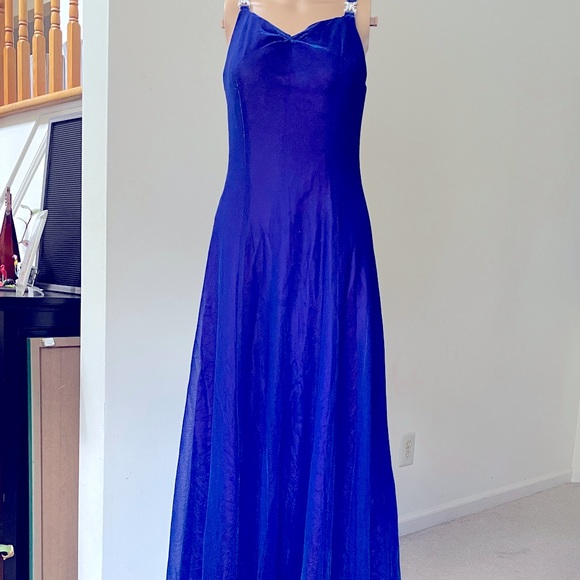 FINAL SALE 🔥🔥 Purplish Blue Maxi Party Dress Size 8 - Picture 1 of 14